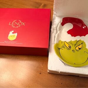 Lenox Grinch Holiday Plate with Red and Green - NEW